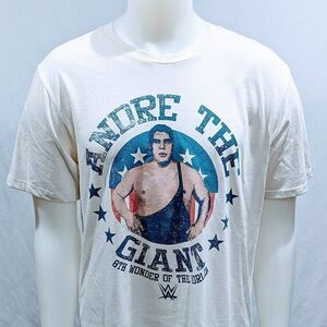 BNWOT Andre The giant WWE Shirt‎
